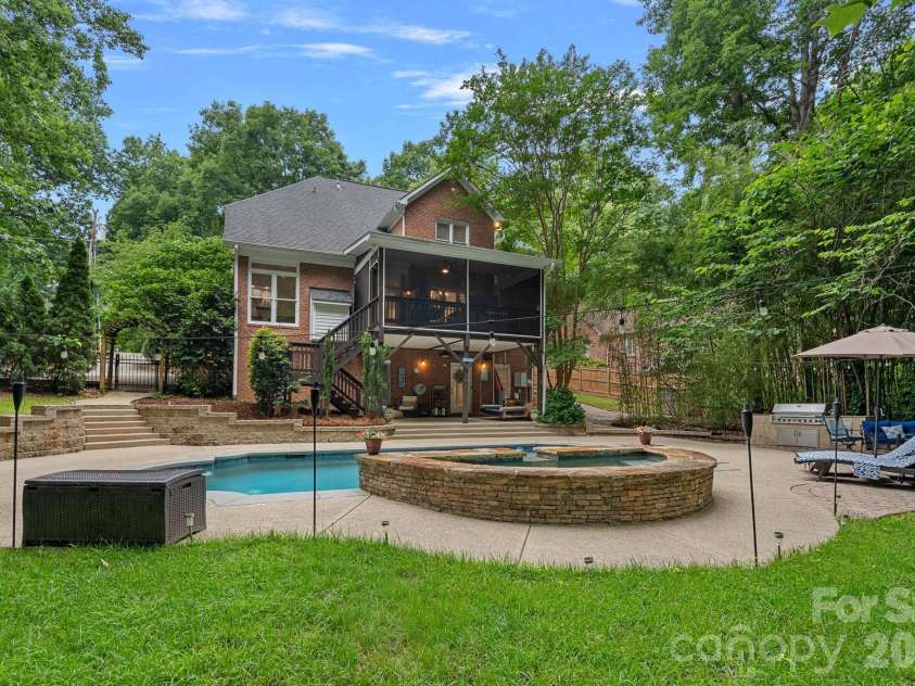 5634 Camelot Drive, Charlotte, NC 28270.  MLS# CAR4389012, YatesRealty ID 36546. 