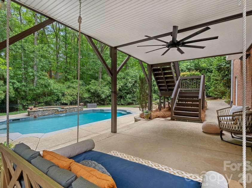 5634 Camelot Drive, Charlotte, NC 28270.  MLS# CAR4389012, YatesRealty ID 36546. 