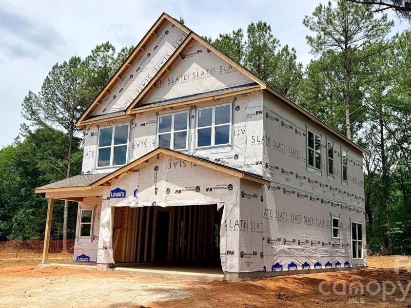 5105 Heron Lane, Concord, NC 28025.  MLS# CAR4400590, YatesRealty ID 36547. 