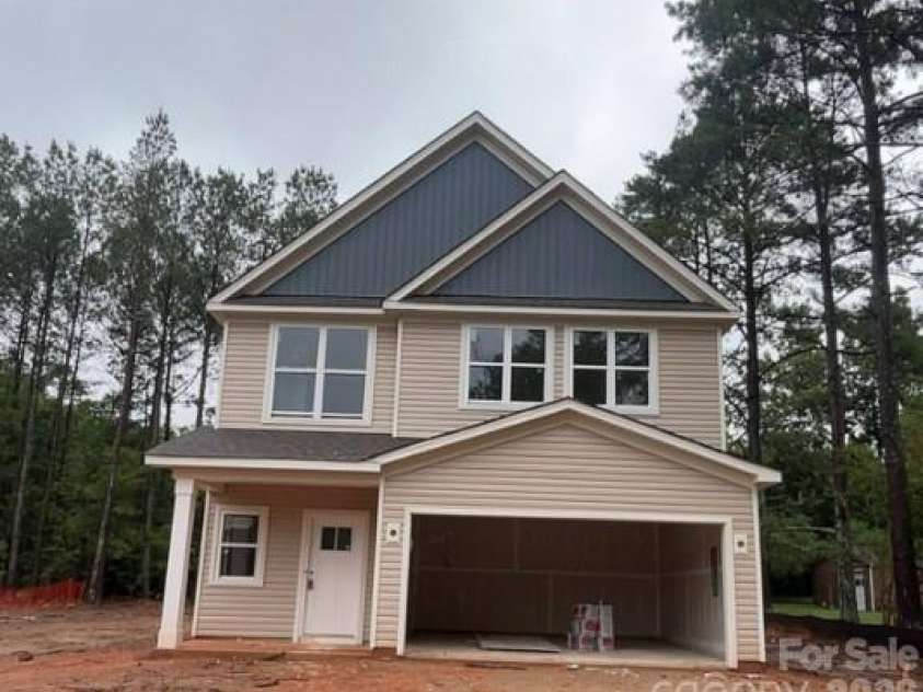 5105 Heron Lane, Concord, NC 28025.  MLS# CAR4400590, YatesRealty ID 36547. 