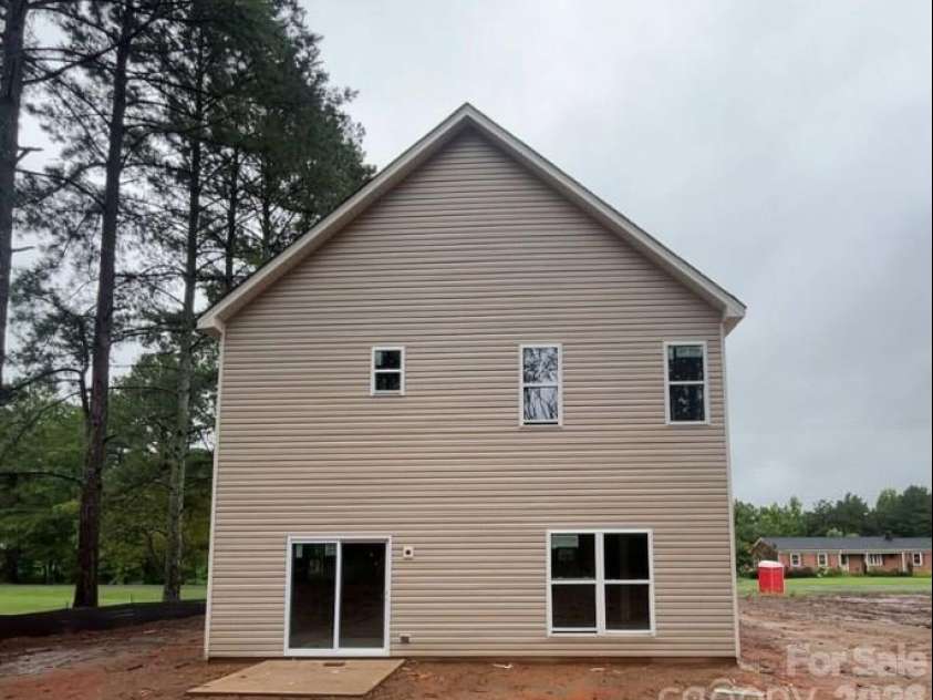 5105 Heron Lane, Concord, NC 28025.  MLS# CAR4400590, YatesRealty ID 36547. 