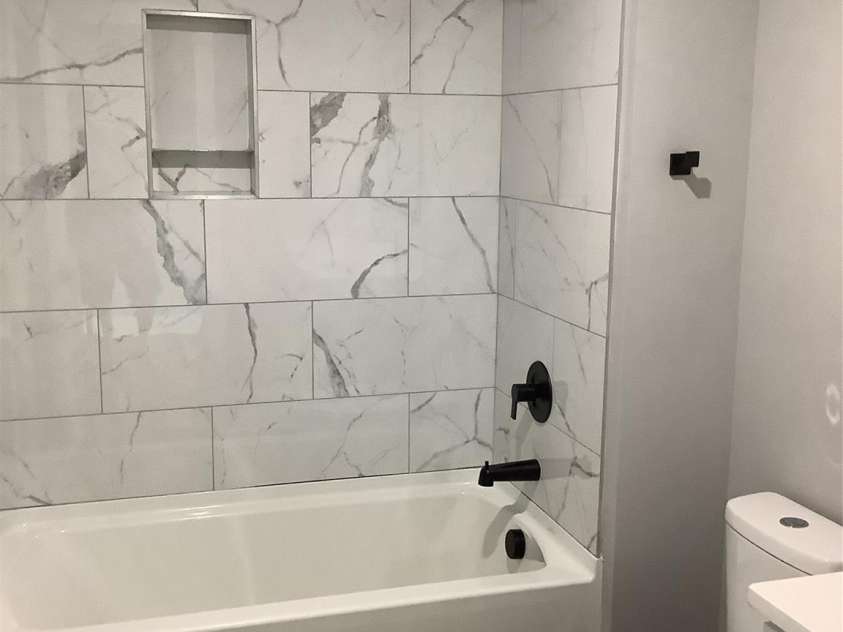 401 Oak Grove Road, Kings Mountain, NC 28086.  MLS# CAR4399494, YatesRealty ID 36548. Full Bath
