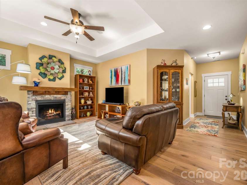 584 Summerfield Place, Flat Rock, NC 28731.  MLS# CAR4401680, YatesRealty ID 36549. 