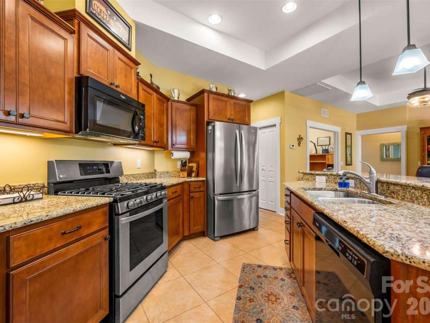 584 Summerfield Place, Flat Rock, NC 28731.  MLS# CAR4401680, YatesRealty ID 36549. 