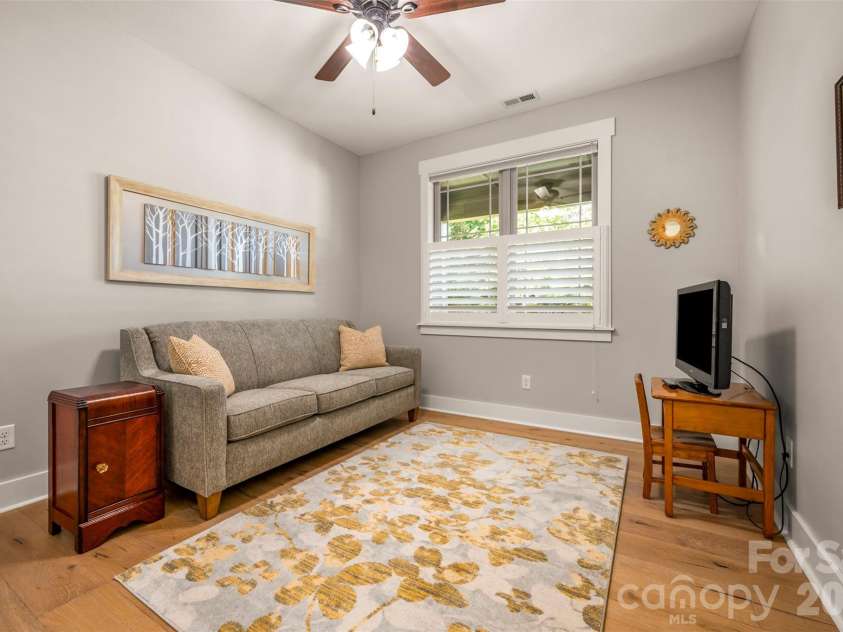 584 Summerfield Place, Flat Rock, NC 28731.  MLS# CAR4401680, YatesRealty ID 36549. Guest room