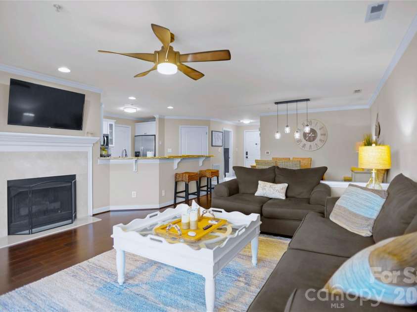 18525 Harborside Drive, Cornelius, NC 28031.  MLS# CAR4325069, YatesRealty ID 3655. 