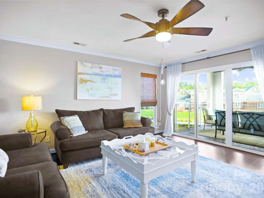 18525 Harborside Drive, Cornelius, NC 28031.  MLS# CAR4325069, YatesRealty ID 3655. 