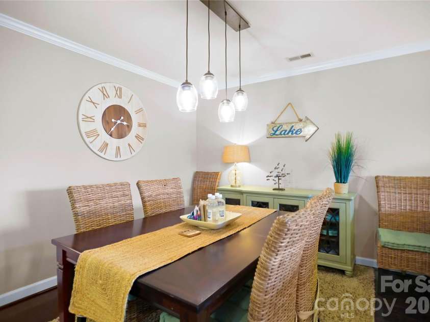 18525 Harborside Drive, Cornelius, NC 28031.  MLS# CAR4325069, YatesRealty ID 3655. 