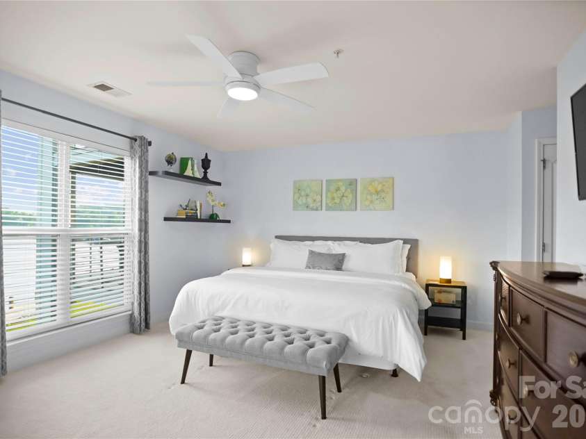 18525 Harborside Drive, Cornelius, NC 28031.  MLS# CAR4325069, YatesRealty ID 3655. 