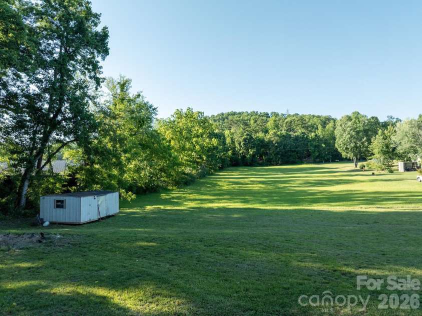 1532 Orchard Drive, Lenoir, NC 28645.  MLS# CAR4397630, YatesRealty ID 36550. 