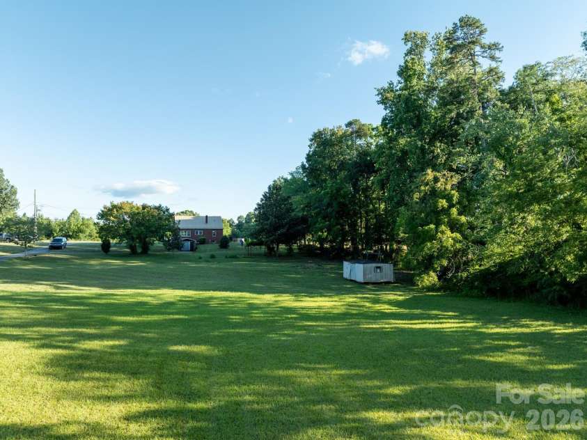 1532 Orchard Drive, Lenoir, NC 28645.  MLS# CAR4397630, YatesRealty ID 36550. 
