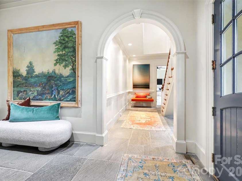 2301 Queens Road, Charlotte, NC 28207.  MLS# CAR4375058, YatesRealty ID 36552. 