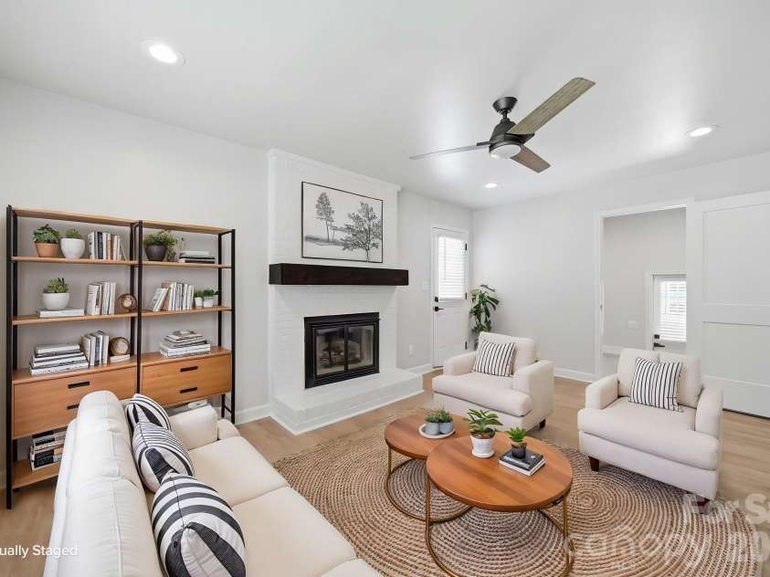 6319 Thermal Road, Charlotte, NC 28211.  MLS# CAR4399665, YatesRealty ID 36553. Den - Virtually Staged