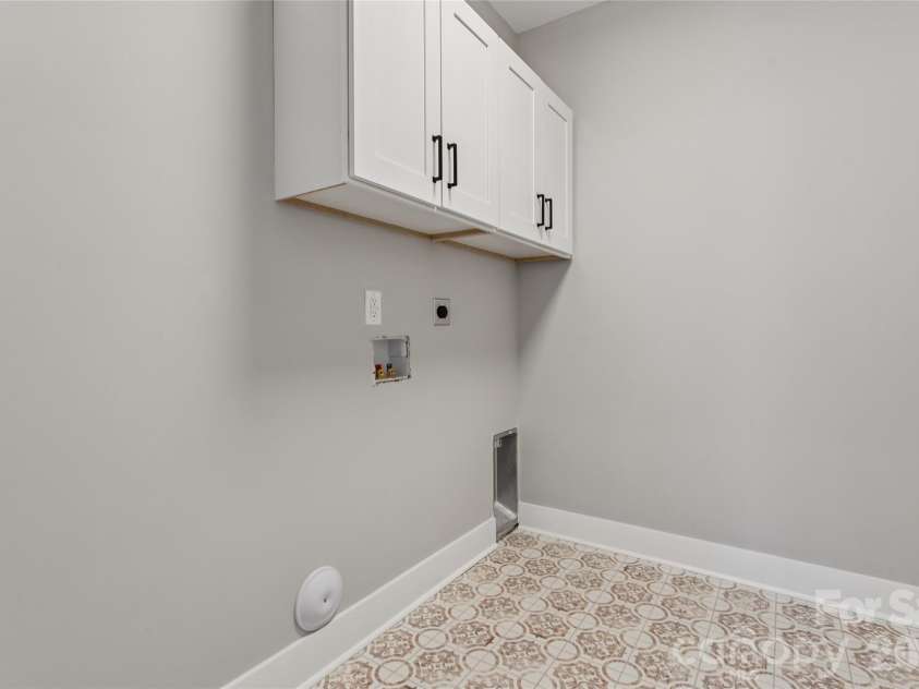 144 Reserve Drive, Mocksville, NC 27028.  MLS# CAR4400782, YatesRealty ID 36554. 