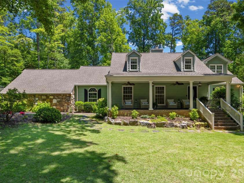 2 Pine Point Road, Lake Wylie, SC 29710.  MLS# CAR4402010, YatesRealty ID 36555. 