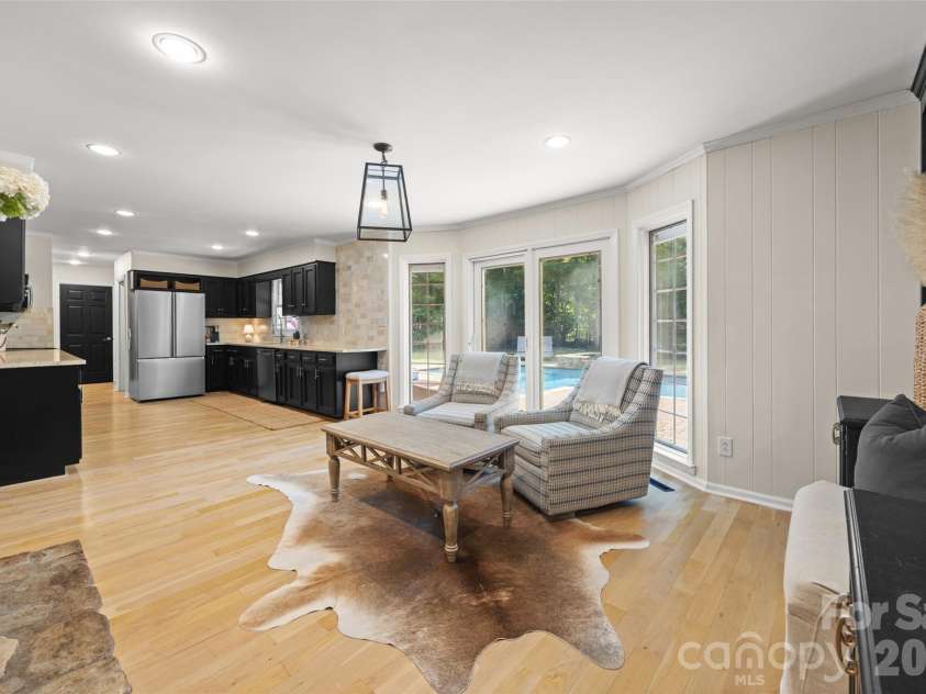 2 Pine Point Road, Lake Wylie, SC 29710.  MLS# CAR4402010, YatesRealty ID 36555. 