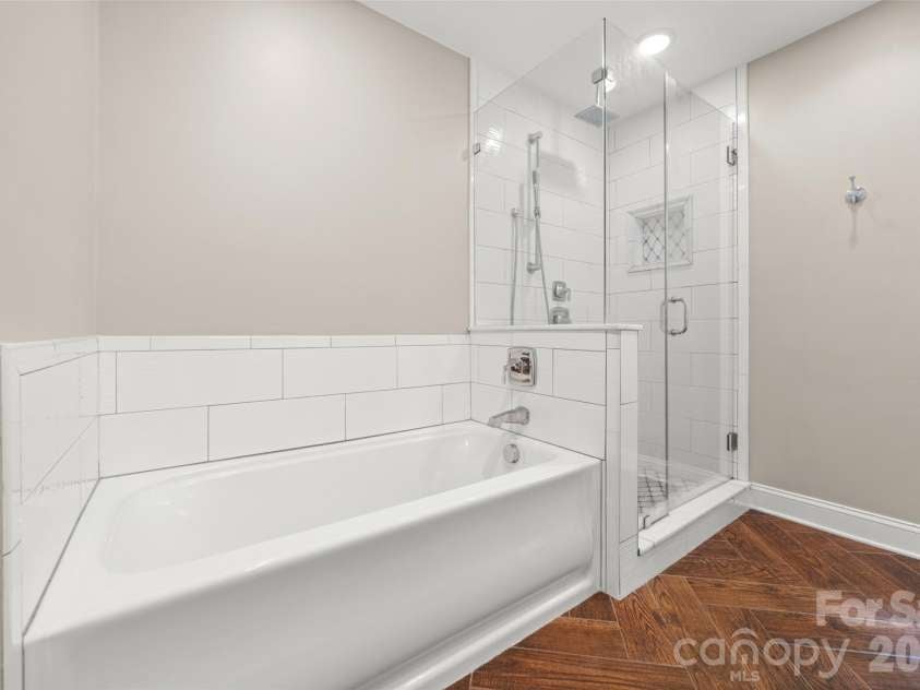 2 Pine Point Road, Lake Wylie, SC 29710.  MLS# CAR4402010, YatesRealty ID 36555. 