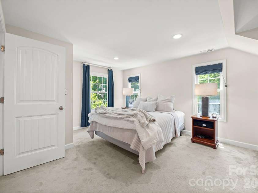 2 Pine Point Road, Lake Wylie, SC 29710.  MLS# CAR4402010, YatesRealty ID 36555. 