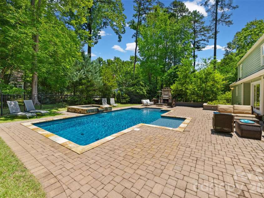 2 Pine Point Road, Lake Wylie, SC 29710.  MLS# CAR4402010, YatesRealty ID 36555. 