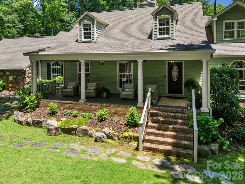 2 Pine Point Road, Lake Wylie, SC 29710.  MLS# CAR4402010, YatesRealty ID 36555. 