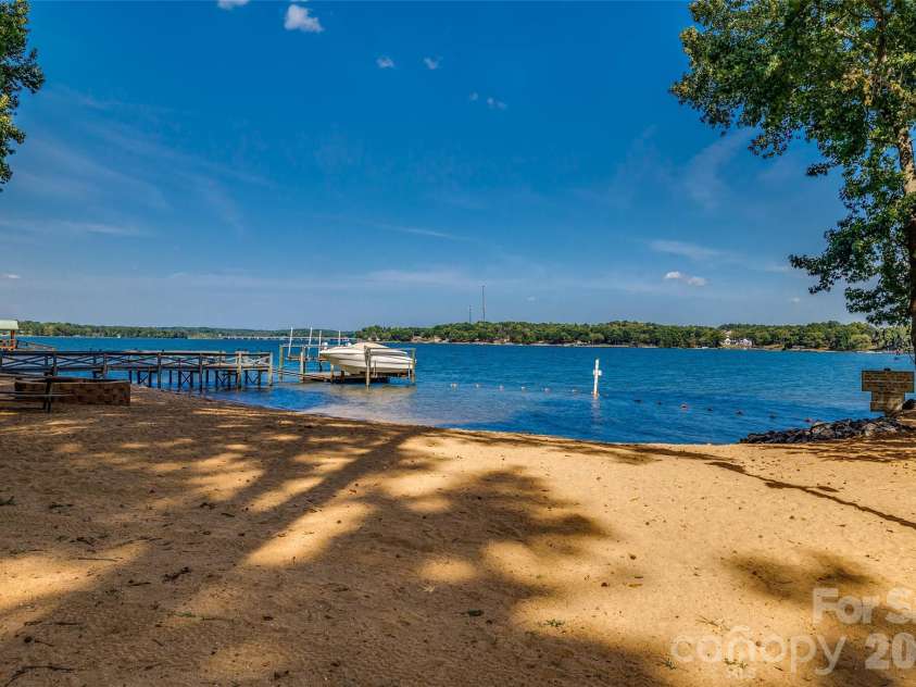 2 Pine Point Road, Lake Wylie, SC 29710.  MLS# CAR4402010, YatesRealty ID 36555. 