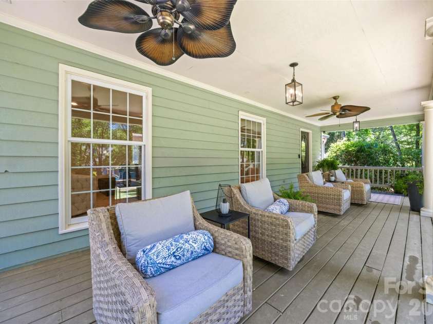 2 Pine Point Road, Lake Wylie, SC 29710.  MLS# CAR4402010, YatesRealty ID 36555. 