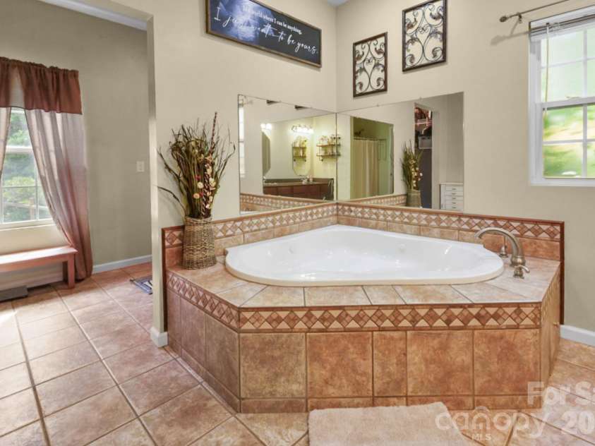 90 King Road, Weaverville, NC 28787.  MLS# CAR4397752, YatesRealty ID 36556. Primary Bathroom