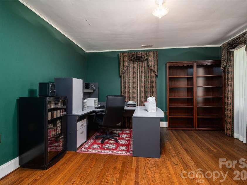 805 Aspen Street, Lincolnton, NC 28092.  MLS# CAR4395032, YatesRealty ID 36558. Secondary Bedroom 3