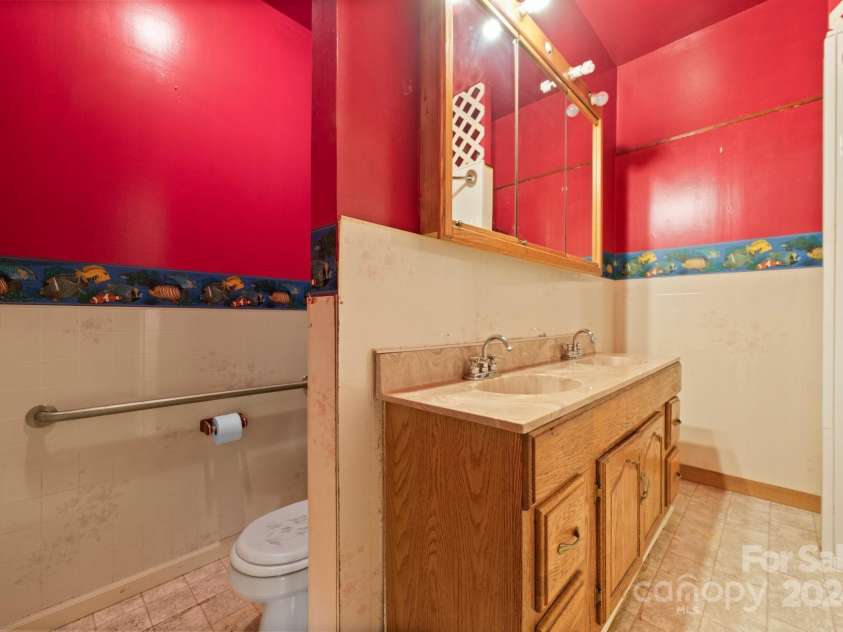 1851 Pleasant Hill Liberty Road, Liberty, NC 27298.  MLS# CAR4206444, YatesRealty ID 3656. 