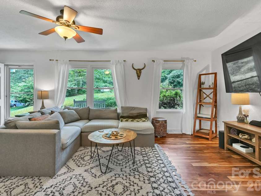 222 Timberlane Drive, Etowah, NC 28729.  MLS# CAR4402603, YatesRealty ID 36561. 