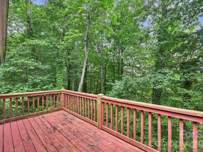 222 Timberlane Drive, Etowah, NC 28729.  MLS# CAR4402603, YatesRealty ID 36561. 