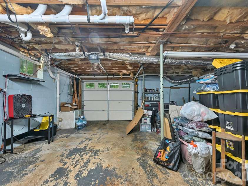 222 Timberlane Drive, Etowah, NC 28729.  MLS# CAR4402603, YatesRealty ID 36561. 
