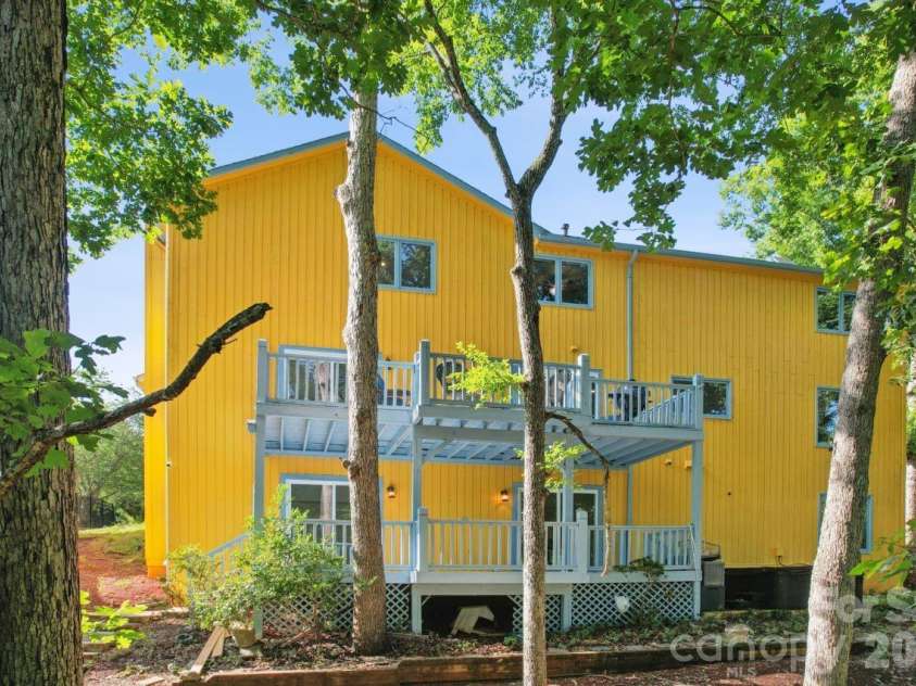 26049 Neptunes Landing, Tega Cay, SC 29708.  MLS# CAR4391310, YatesRealty ID 36563. 2 Story Deck