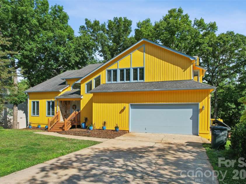 26049 Neptunes Landing, Tega Cay, SC 29708.  MLS# CAR4391310, YatesRealty ID 36563. Front of home