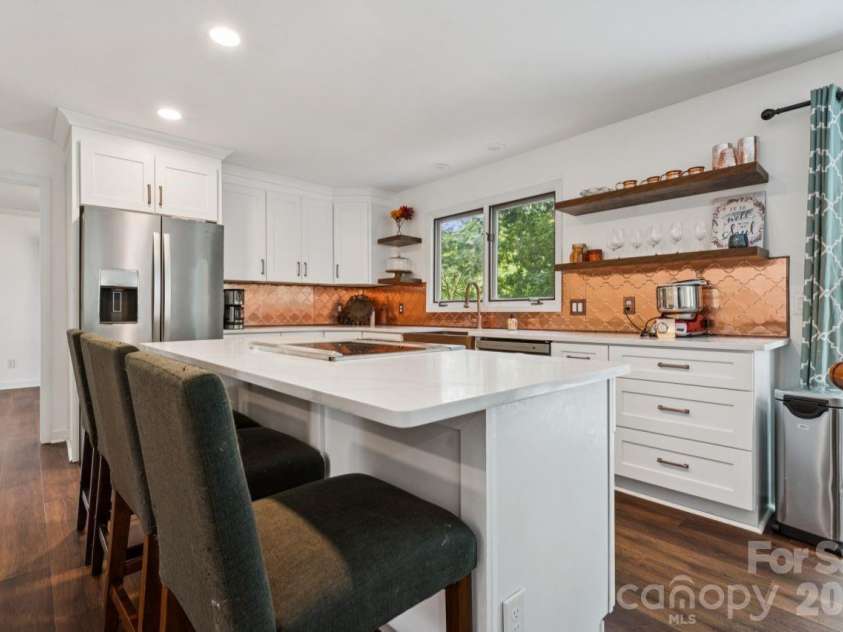 26049 Neptunes Landing, Tega Cay, SC 29708.  MLS# CAR4391310, YatesRealty ID 36563. Recently remodeled