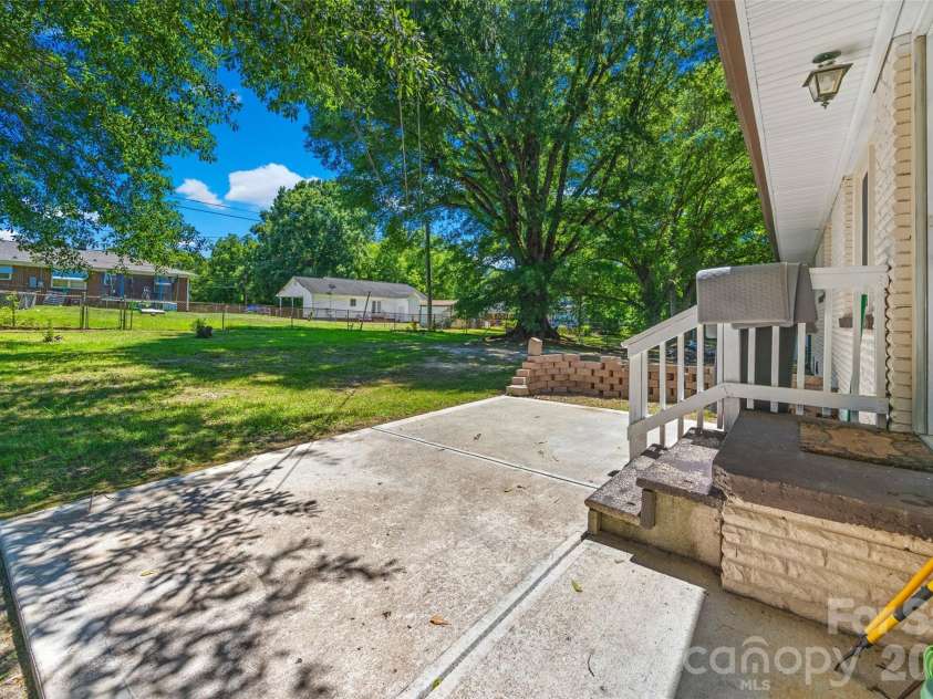 2323 Hedgewood Circle, Gastonia, NC 28052.  MLS# CAR4400483, YatesRealty ID 36565. Back Patio