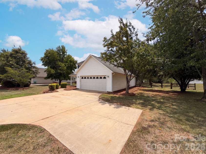 729 Cress School Road, Salisbury, NC 28147.  MLS# CAR4403593, YatesRealty ID 36567. 
