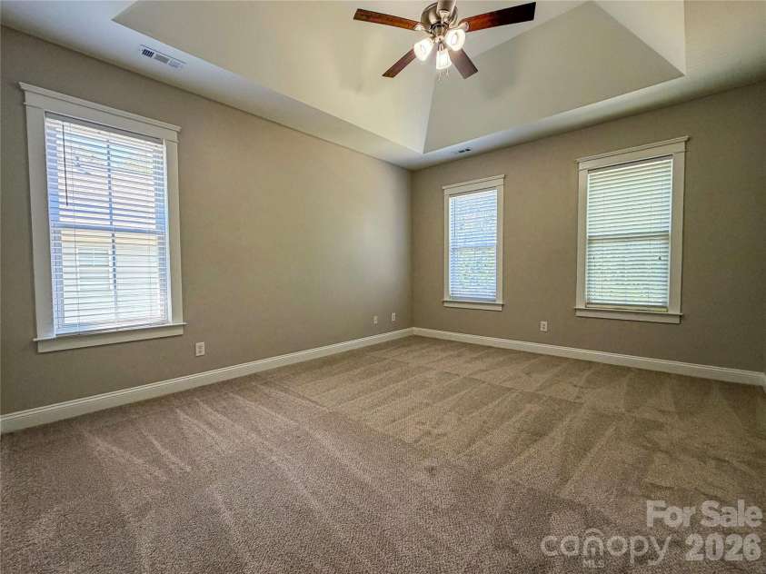 7416 Lochrein Ridge Drive, Huntersville, NC 28078.  MLS# CAR4399700, YatesRealty ID 36569. 