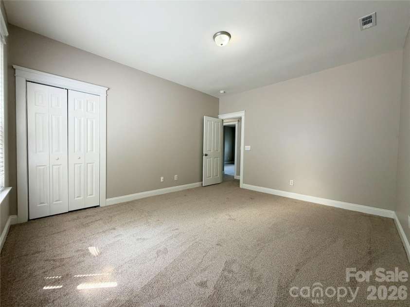 7416 Lochrein Ridge Drive, Huntersville, NC 28078.  MLS# CAR4399700, YatesRealty ID 36569. 