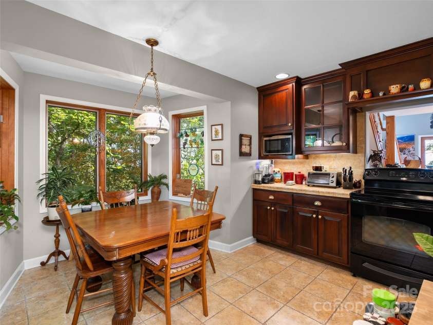195 Simpson Lane, Maggie Valley, NC 28751.  MLS# CAR4312232, YatesRealty ID 3657. 