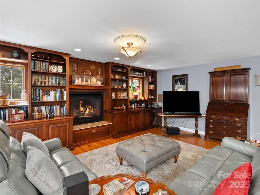195 Simpson Lane, Maggie Valley, NC 28751.  MLS# CAR4312232, YatesRealty ID 3657. 