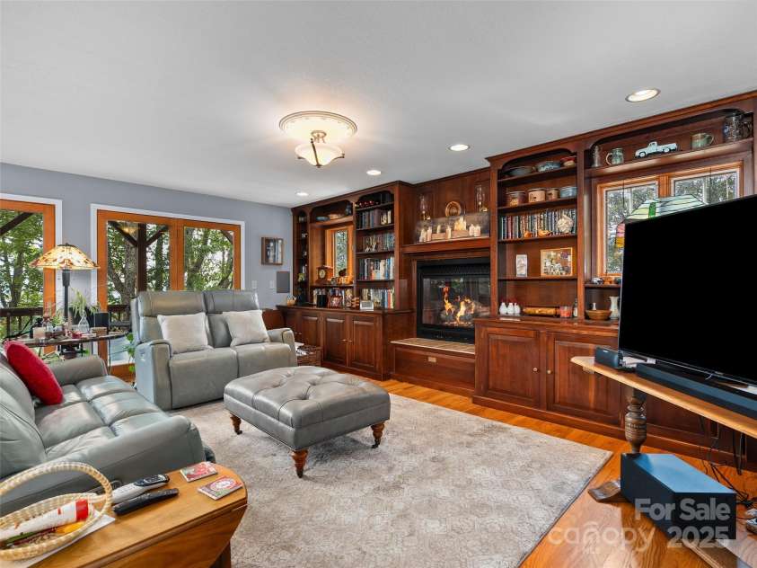 195 Simpson Lane, Maggie Valley, NC 28751.  MLS# CAR4312232, YatesRealty ID 3657. 