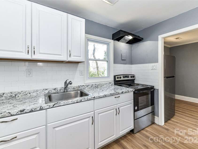 4924 Jane Avenue, Charlotte, NC 28269.  MLS# CAR4225498, YatesRealty ID 3657. 