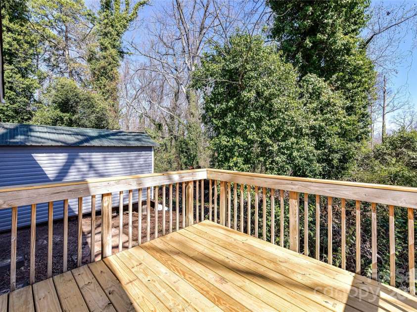 4924 Jane Avenue, Charlotte, NC 28269.  MLS# CAR4225498, YatesRealty ID 3657. 