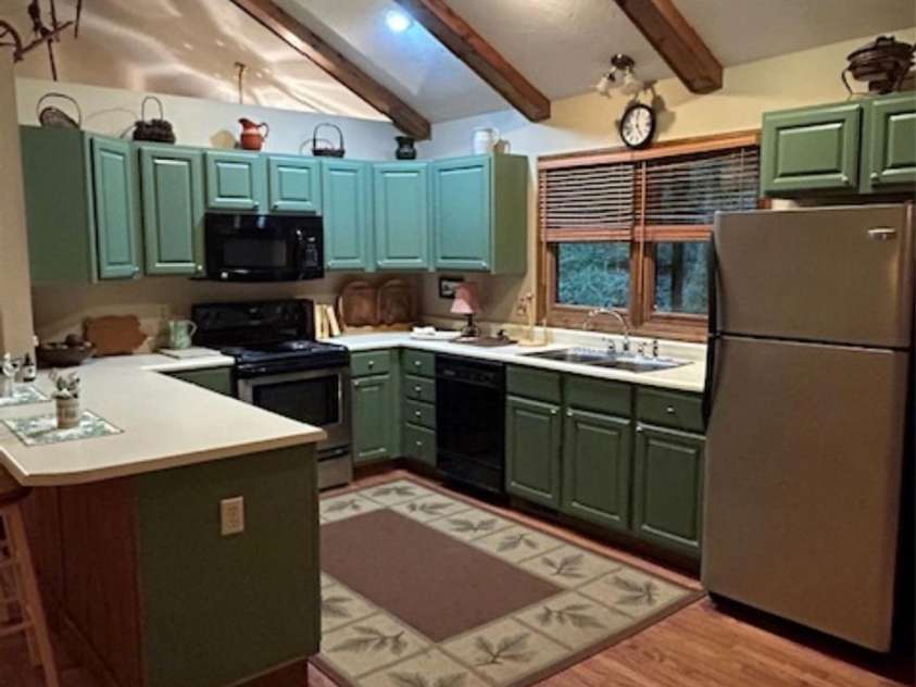 76 Azalea Court, Sapphire, NC 28774.  MLS# CAR4308118, YatesRealty ID 3657. Kitchen 