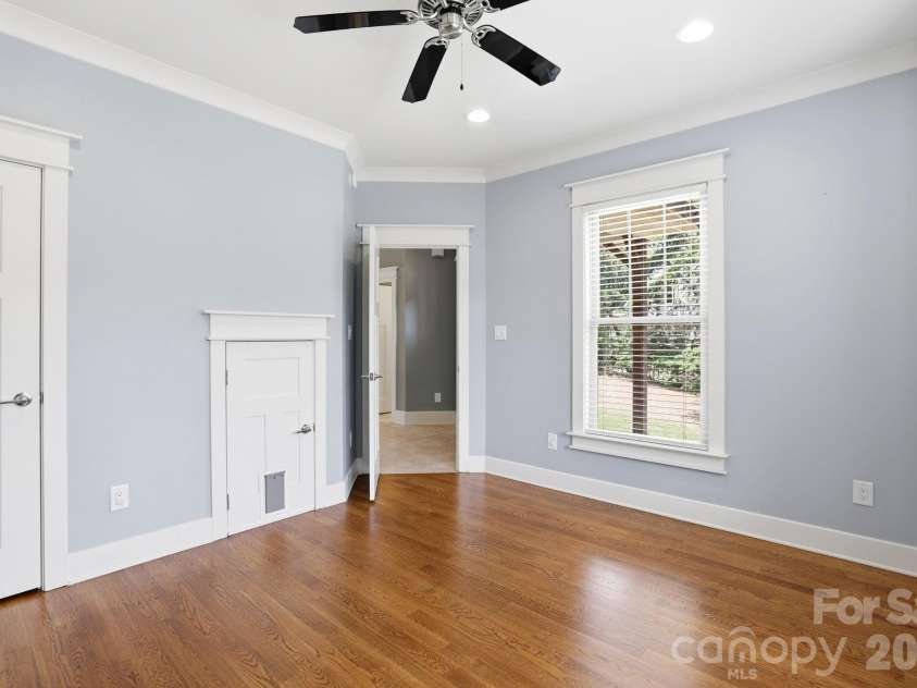 1104 Sawtooth Oak Lane, Belmont, NC 28012.  MLS# CAR4393976, YatesRealty ID 36570. 