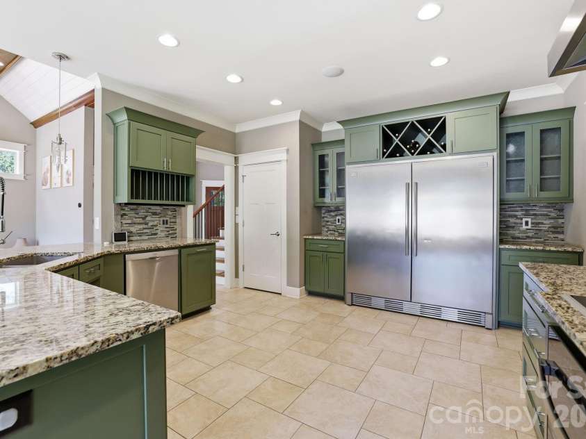 1104 Sawtooth Oak Lane, Belmont, NC 28012.  MLS# CAR4393976, YatesRealty ID 36570. 