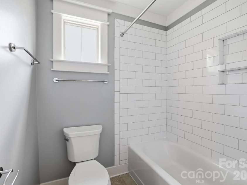 1104 Sawtooth Oak Lane, Belmont, NC 28012.  MLS# CAR4393976, YatesRealty ID 36570. 