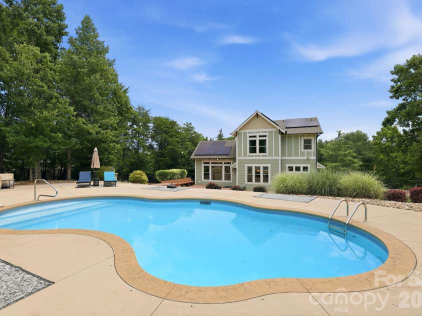 1104 Sawtooth Oak Lane, Belmont, NC 28012.  MLS# CAR4393976, YatesRealty ID 36570. 