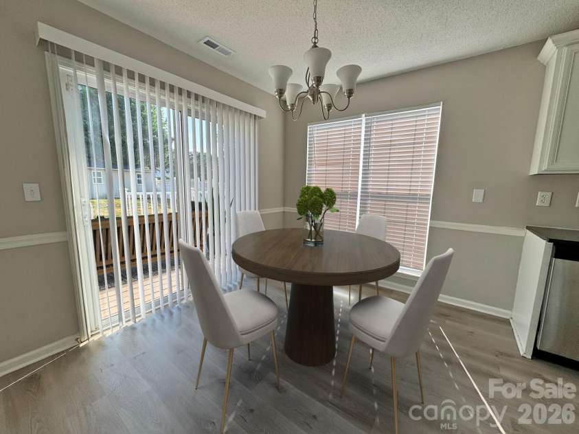 12601 Cumberland Crest Drive, Huntersville, NC 28078.  MLS# CAR4402258, YatesRealty ID 36571. 